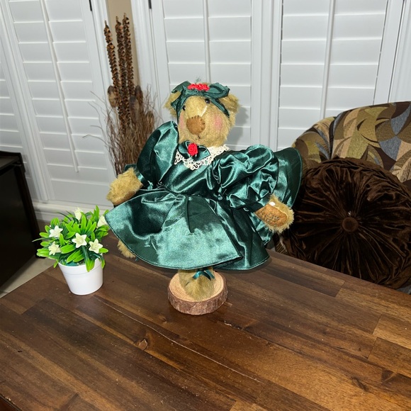 Vintage Silvestri Wooden plush Bear  Christmas Holiday - Picture 1 of 8